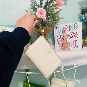 Coach White Wristlet Like New